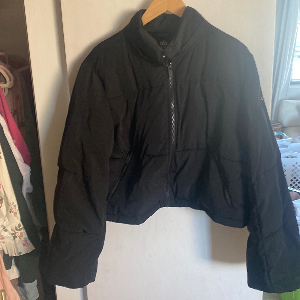 Alo Yoga Puffer Jacket